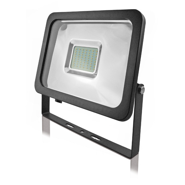 ERBA Ultradünner LED - Strahler 56 LED´s 50W IP65